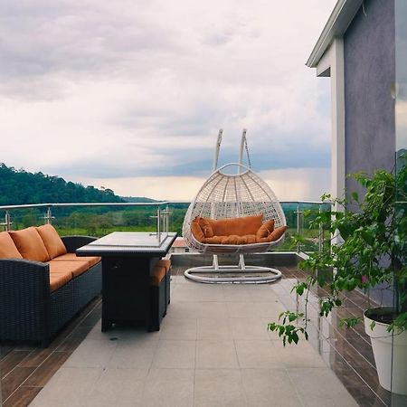 The View Hotel Cumanda  Εξωτερικό φωτογραφία
