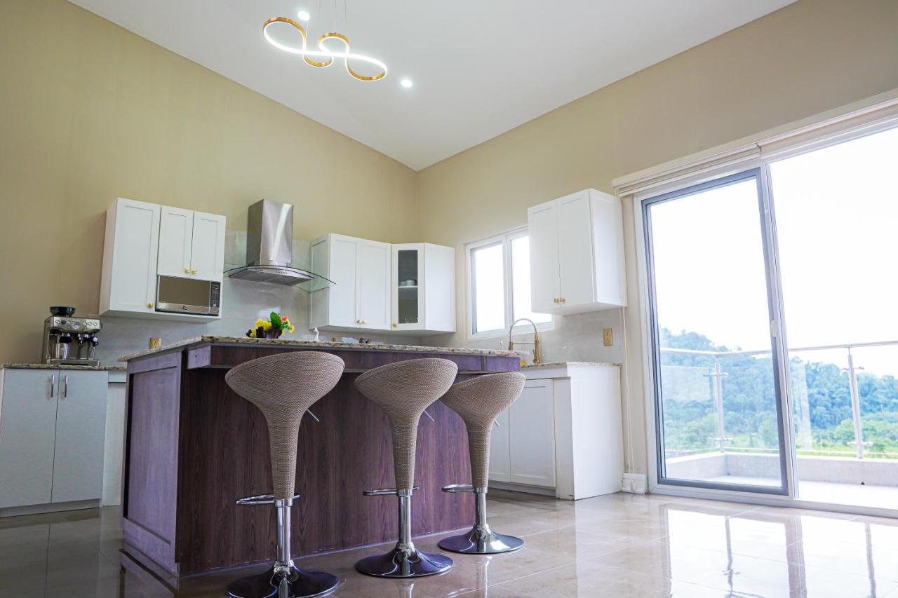 The View Hotel Cumanda  Εξωτερικό φωτογραφία